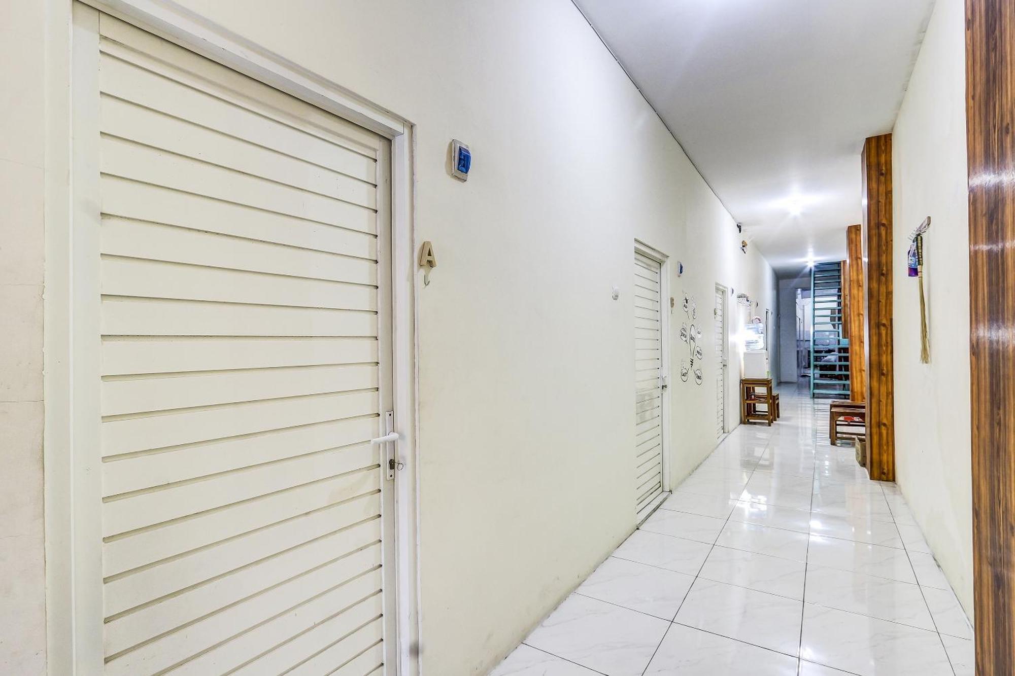 Spot On 90780 Gang Tengah Homestay Syariah 三宝垄 外观 照片
