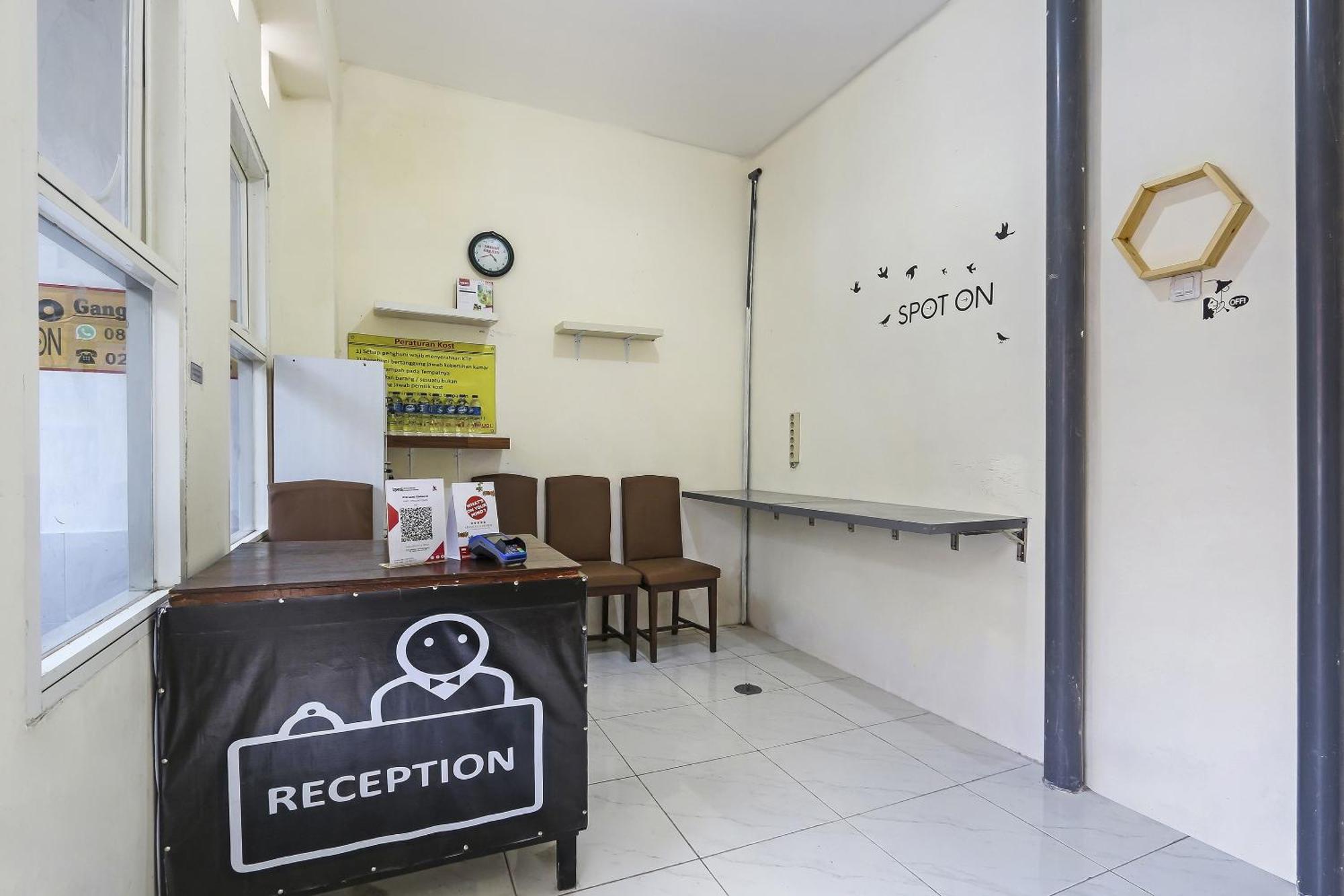 Spot On 90780 Gang Tengah Homestay Syariah 三宝垄 外观 照片